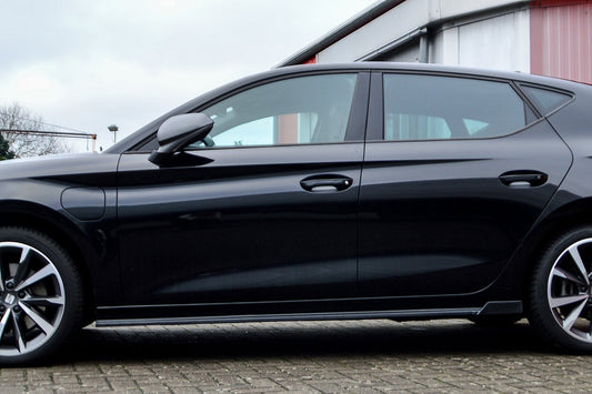 CUP Seitenschwellersatz mit Wing hinten Seat Leon 4 ( KL) Schwarz Matt