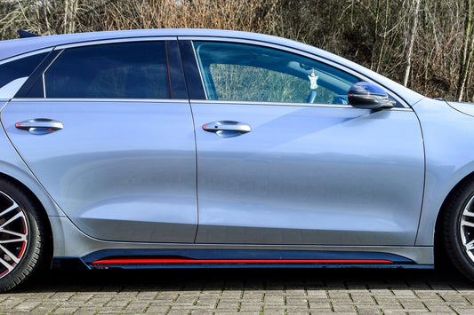CUP Seitenschwellersatz mit Wing hinten Kia Pro Ceed GT-Line Carbon