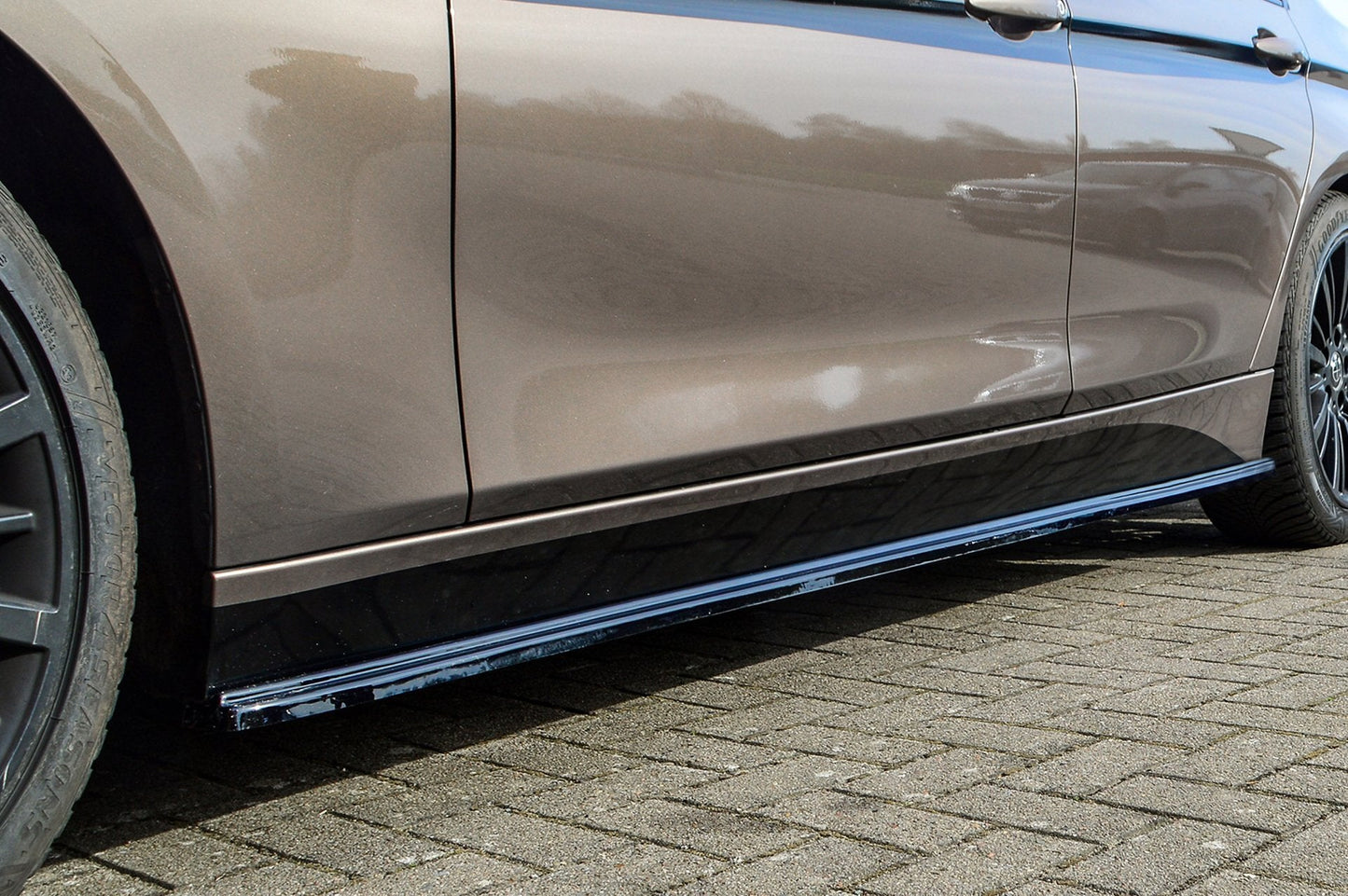 CUP Seitenschweller BMW 3er F30/ F31 Bj.: 2011 - 2015 Schwarz Matt
