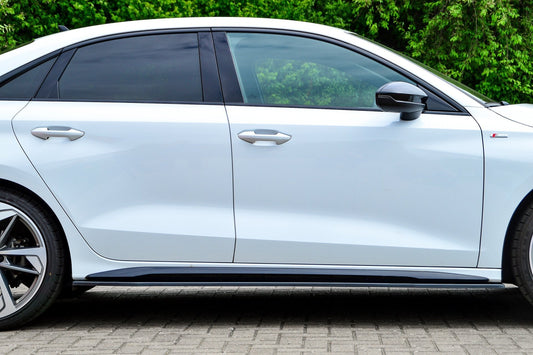 CUP Seitenschwellersatz ABS Audi A3, 8Y Ab Bj.: 2019 - Schwarz Glanz