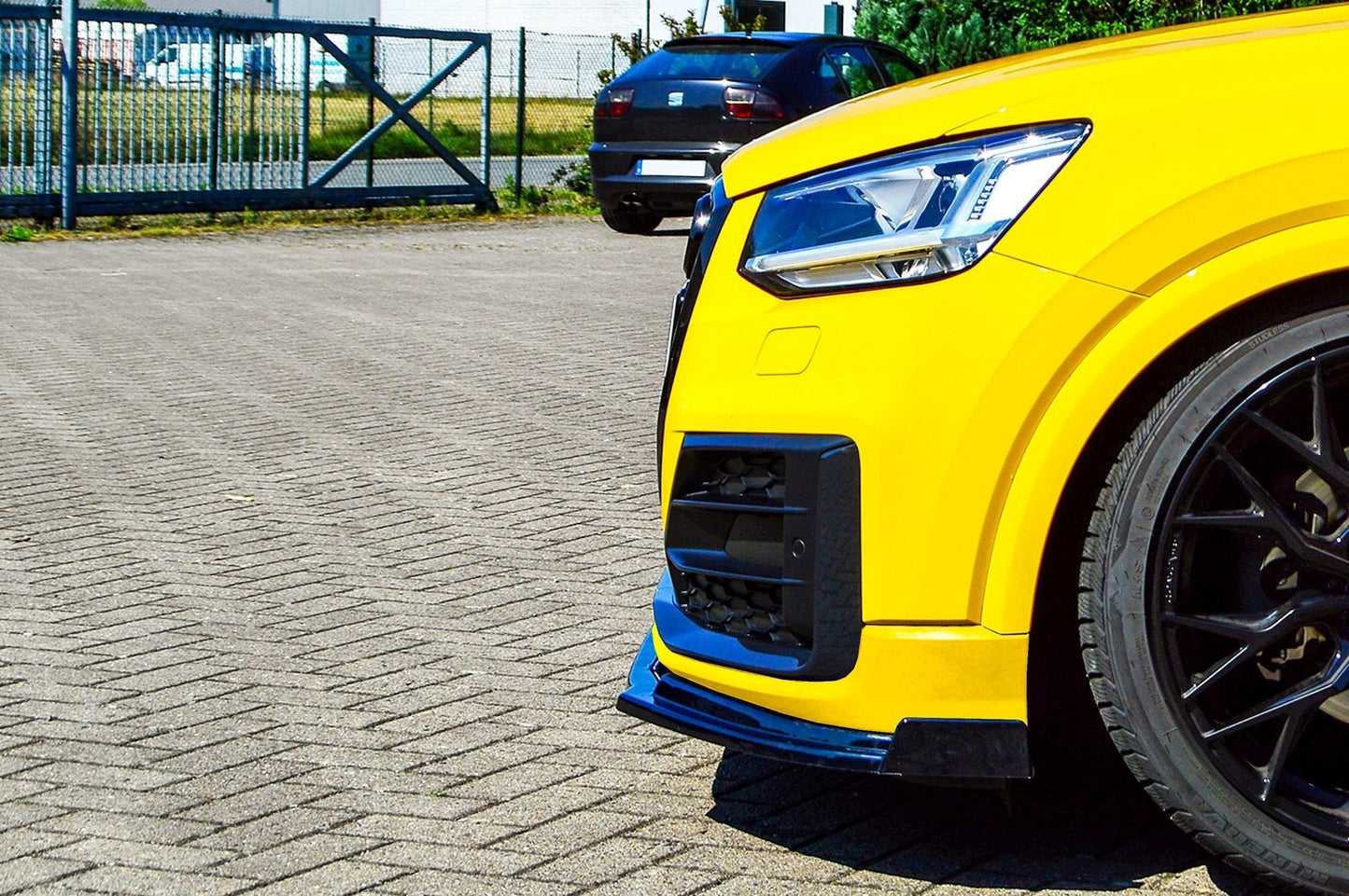 CUP Frontspoilerlippe ABS mit Seitenwing Audi Q2 GA, MK1 Sport Schwarz Glanz