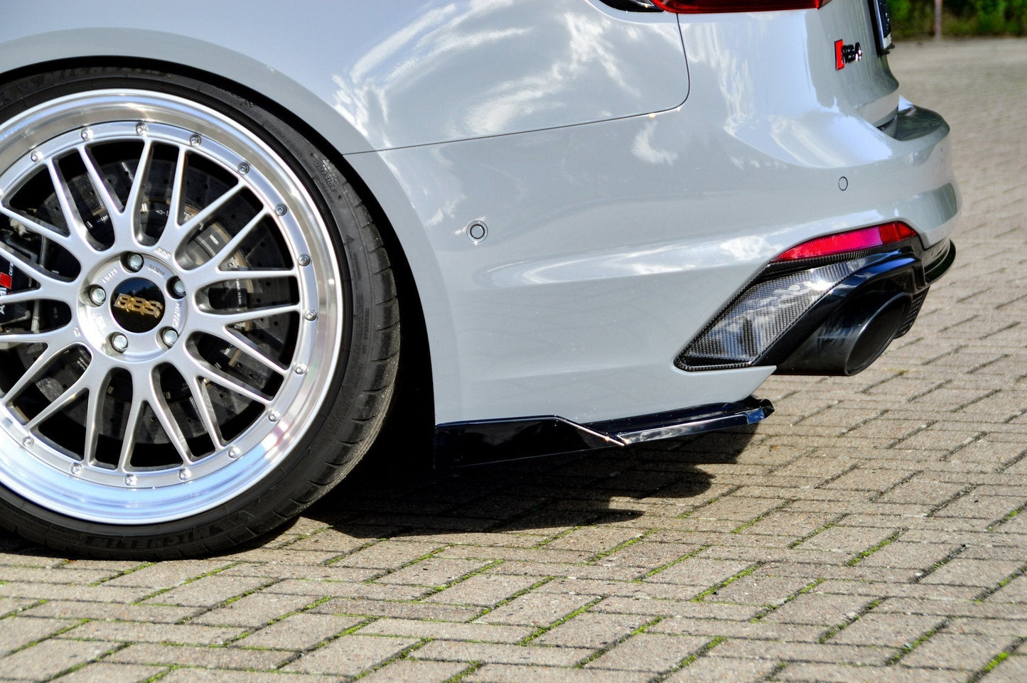Heckansatz Seitenteile ABS Audi RS4, B9, Avant Bj.: 2017-2020 Carbon