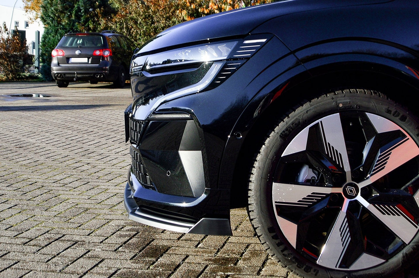 CUP Frontspoilerlippe mit Seitenwing Renault Megane E-Tech Elektric Typ: RCB Carbon
