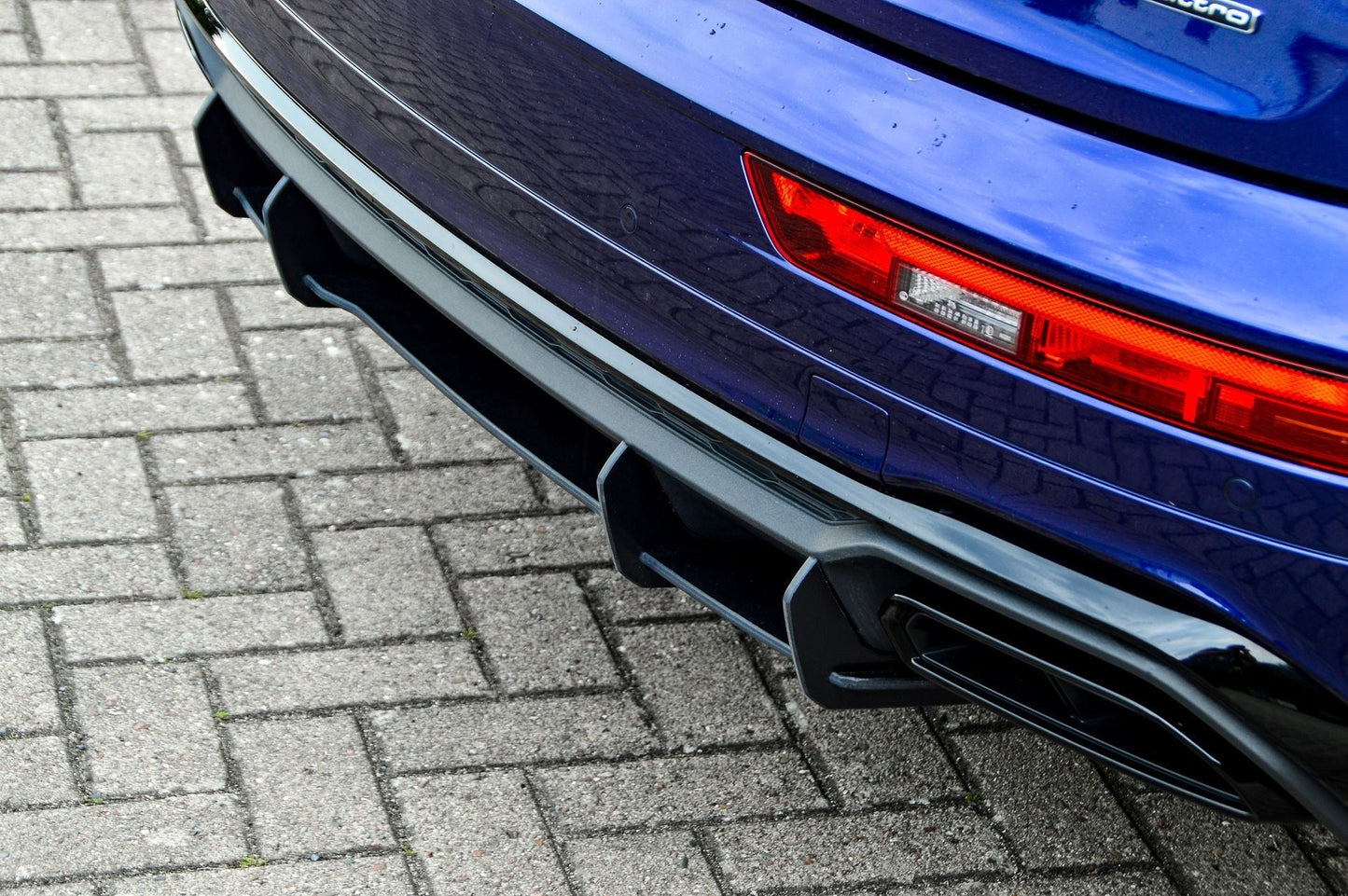 Gefräster Heckansatz Audi Q5 FY (FYB) ab Bj.: 2020- Schwarz Matt