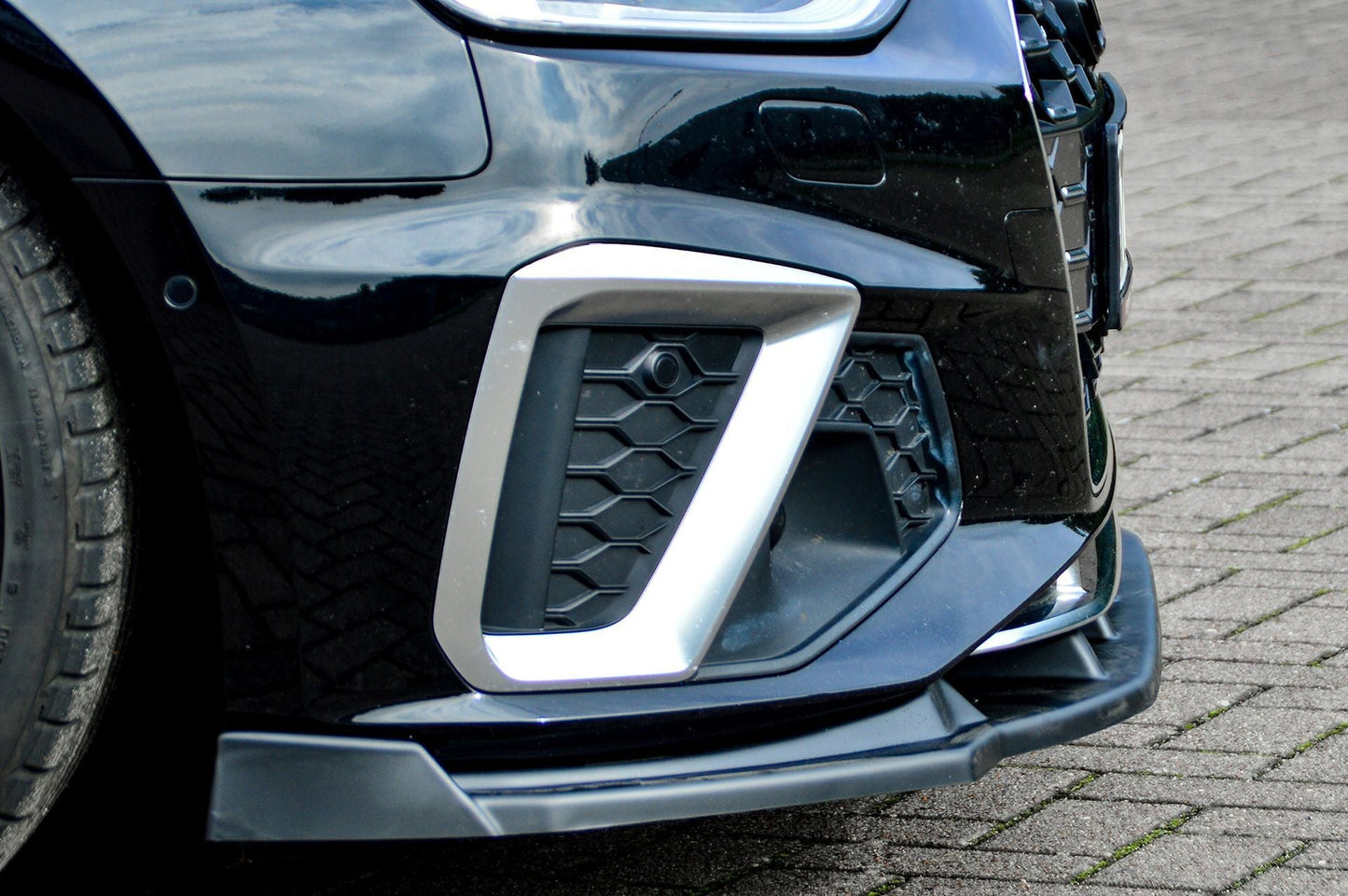 CUP Frontspoilerlippe ABS mit Seitenwing Audi A4 Facelift, B9 8W Carbon