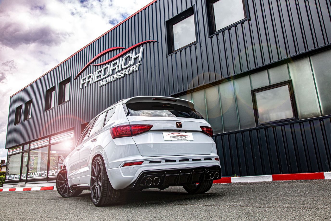 Friedrich Motorsport 76mm Duplex-Anlage mit originaler Klappensteuerung Seat Cupra Ateca