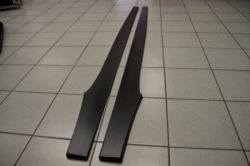 CUP 2 Seitenschweller Ford S-Max Titanium Bj.:2010-2014 Schwarz Glanz