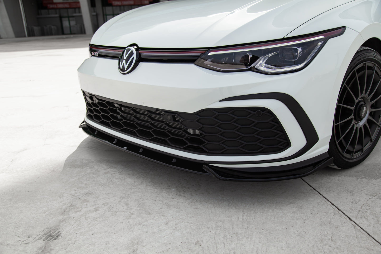 Oneway Frontspoiler VW Golf 8 GTI / GTE / R Line 2020+ mit ABE TÜV
