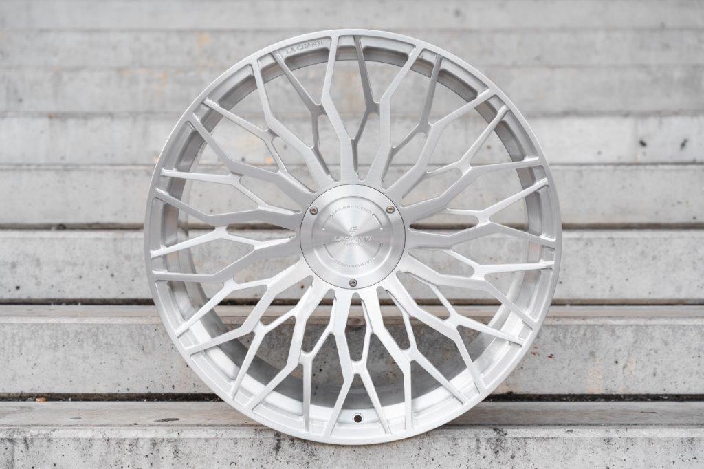 LC-F 33 All Colors