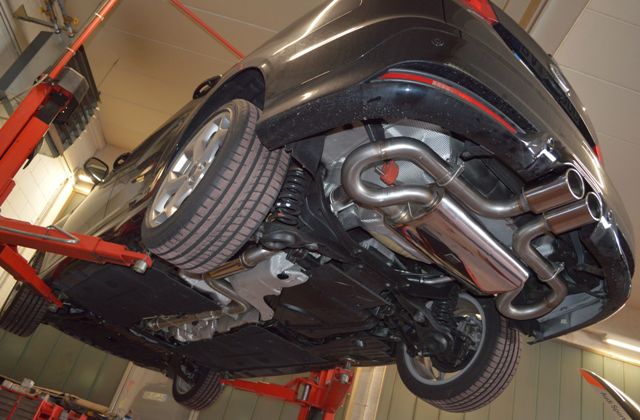 FMS mittige 76mm Anlage Ford Focus III Turnier DYB ST