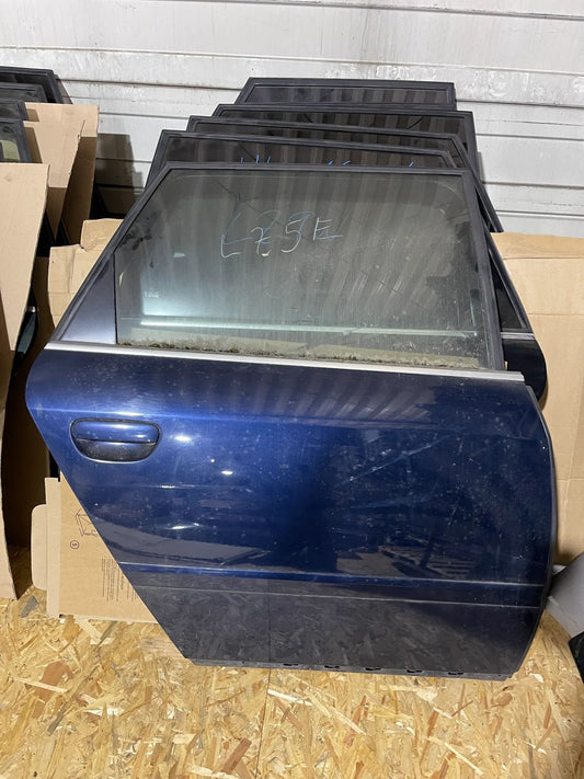 Original Audi A6 S6 RS6 4B Kombi Türe rechts Hinten LZ5E Mugelloblau
