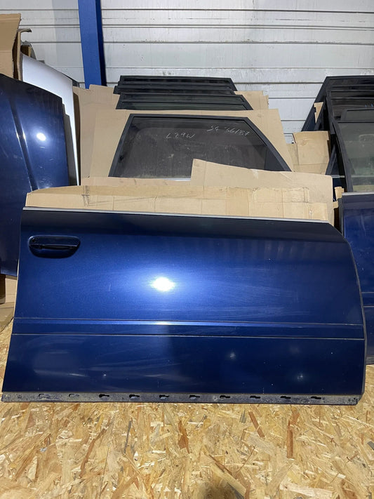 Original Audi A6 S6 RS6 4B Kombi Türe vorne rechts LZ5L Mingblau