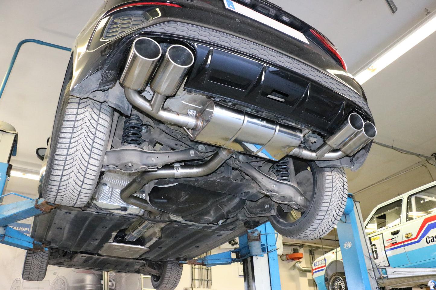 FOX Audi A3 - GY Sportback Endschalldämpfer Ausgang rechts/links - 2x115x85 Typ 32 rechts/links passend für S3 Stoßstange