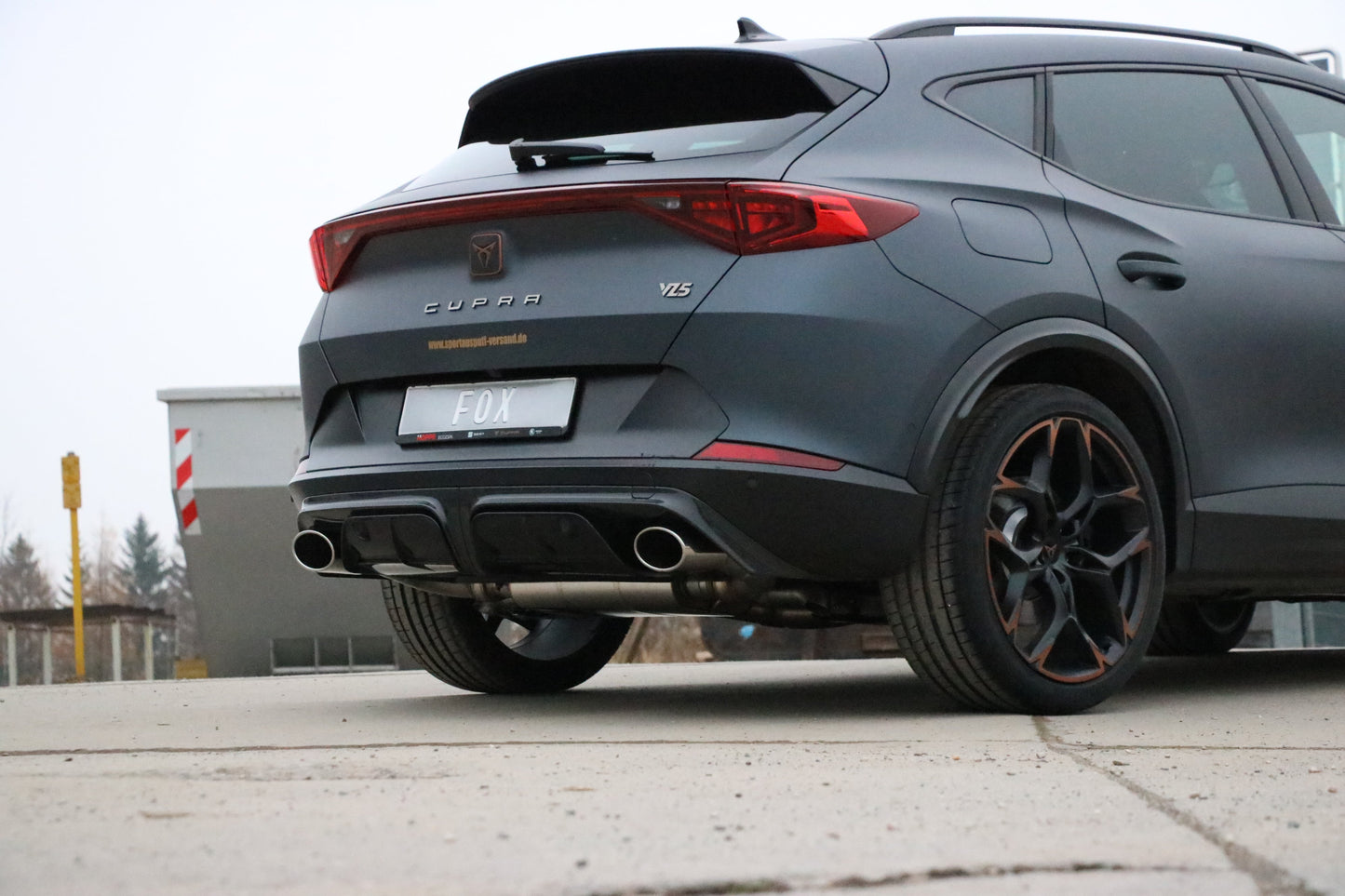 FOX CUPRA Formentor 4x4 - VZ5 Endschalldämpfer mit 2 Abgasklappen - 1x140x90 Typ 32 rechts/links