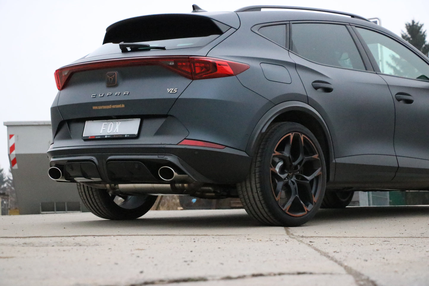 FOX CUPRA Formentor 4x4 - VZ5 Endschalldämpfer mit 2 Abgasklappen - 1x140x90 Typ 32 rechts/links