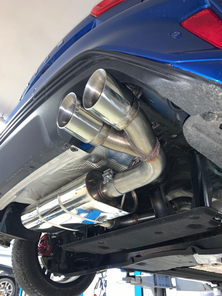 Ford Focus IV ST-Line - starre Hinterachse Endschalldämpfer Ausgang rechts - 2x90 Typ 25