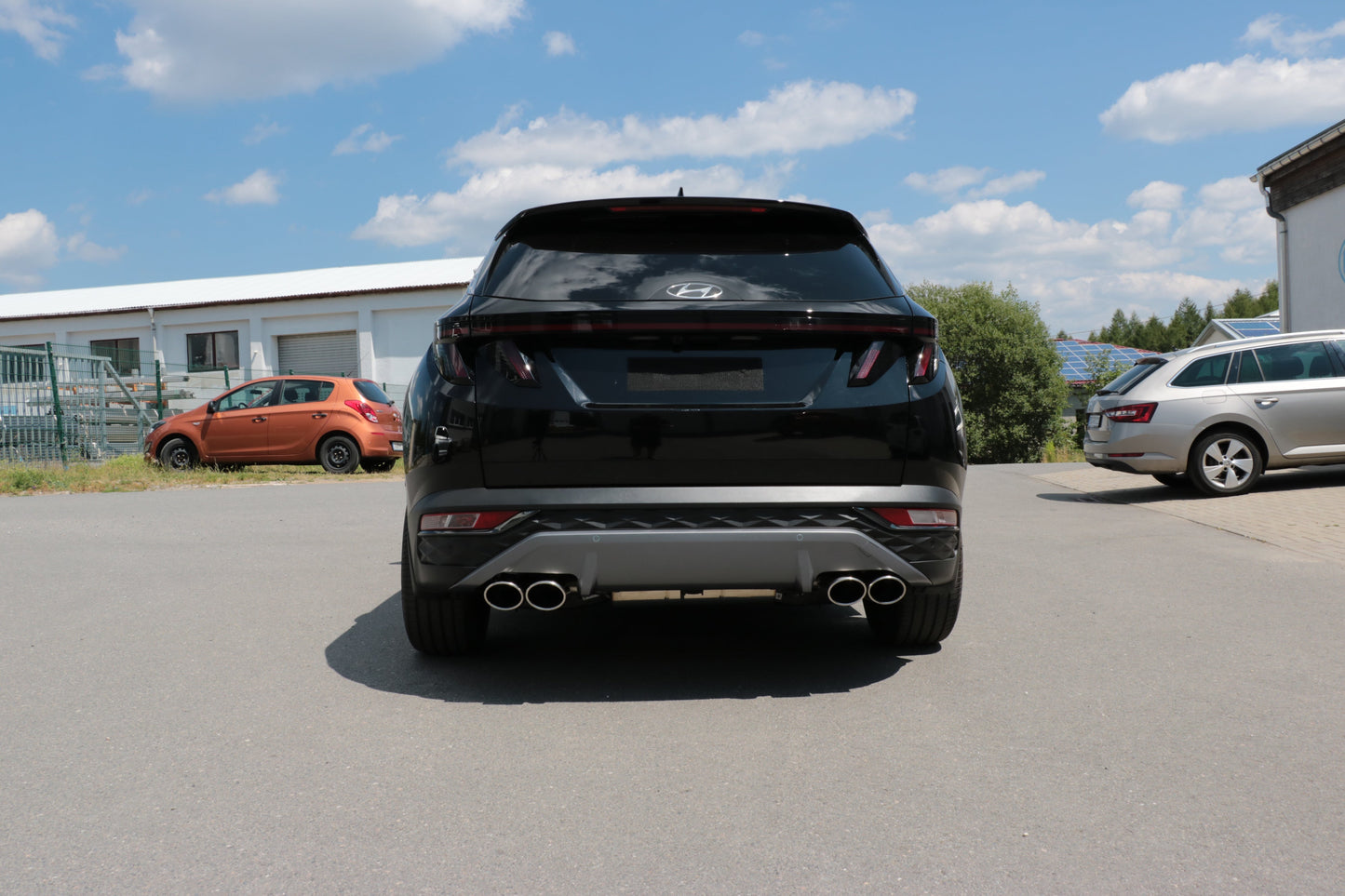 FOX Hyundai Tucson NX4 - 4x2 & 4x4 Endschalldämpfer - 2x115x85 Typ 32 rechts/links