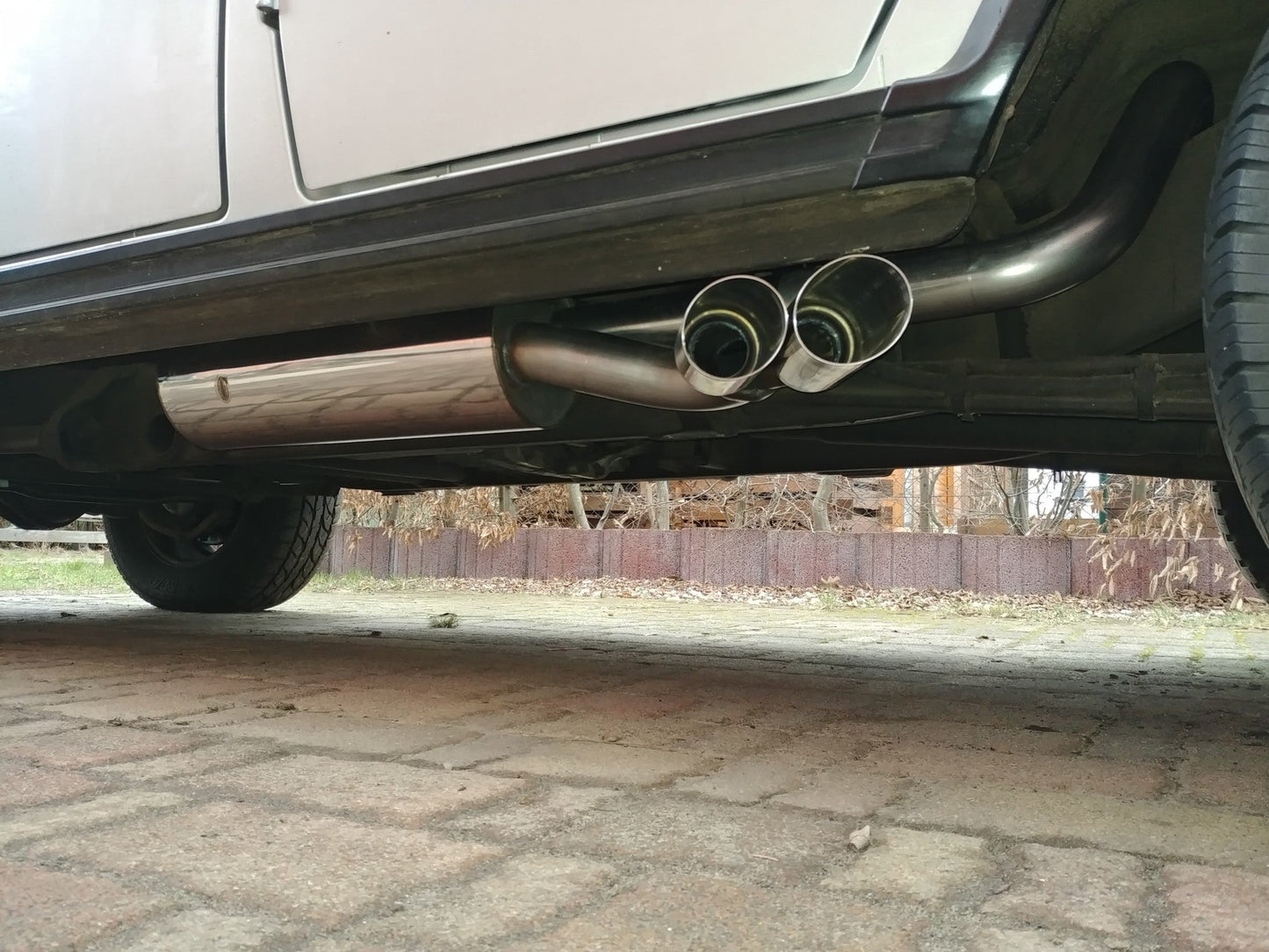Mercedes G-Klasse - 463 (ohne Trittbrett) Endschalldämpfer Ausgang seitlich - 2x80 Typ 14