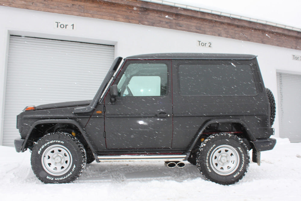 Mercedes G-Klasse - 463 (mit Trittbrett) Endschalldämpfer Ausgang seitlich - 2x115x85 Typ 38 (2x nach links abgeschrägt)