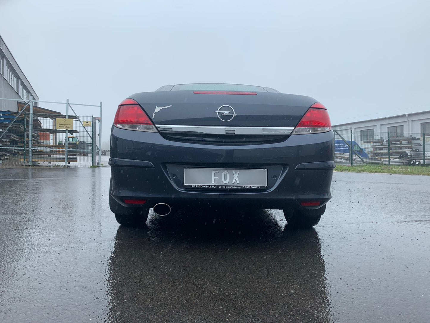 Opel Astra H TwinTop mit Ausschnitt Endschalldämpfer einseitig - 115x85 Typ 32