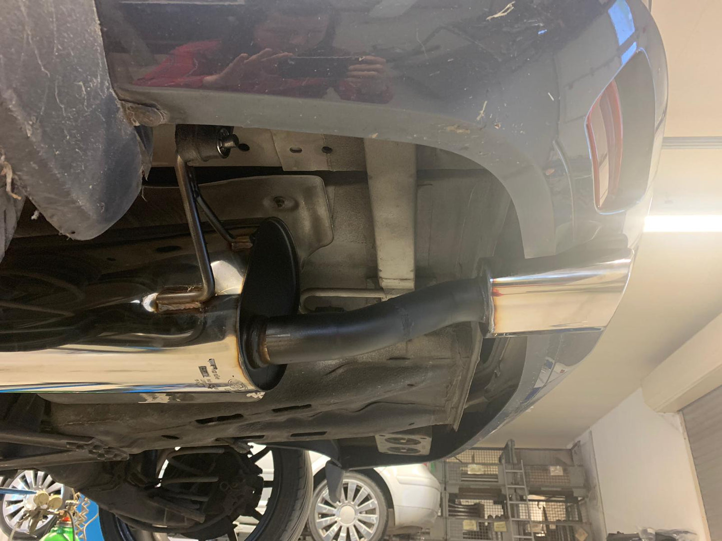 Opel Astra H TwinTop mit Ausschnitt Endschalldämpfer einseitig - 115x85 Typ 32