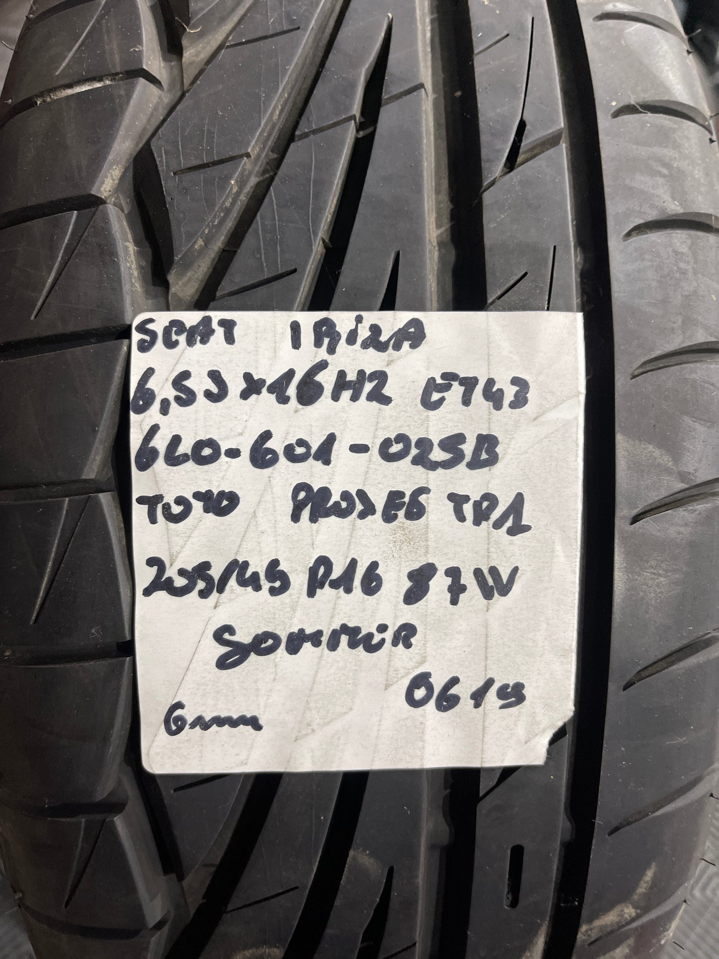 Seat Ibiza 205/45R16 6L0601025B Alufelge 6mm Sommerräder