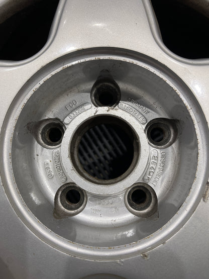 Original Alufelgen Audi A6 C4 4A0601025E 8x16 ET40 5x112