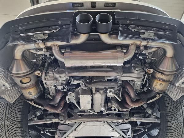 Grail Auspuffanlage Porsche 992 GT3 Schwarze Endrohre GT3