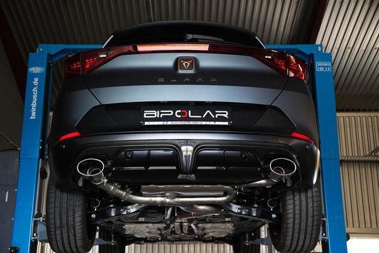 Grail Auspuffanlage Cupra Formentor VZ5 3.5-Zoll 4-flutig Schwarz Endrohre Montage bei Grail