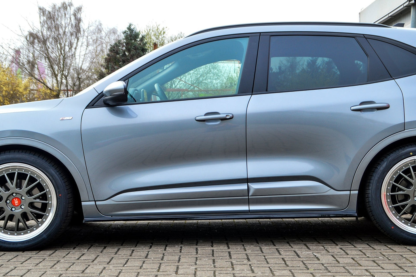 Seitenschwellersatz CUP Ford Kuga 3, Typ DFK ab Bj.: 2019- Carbon