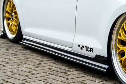 CUP Seitenschweller Volkswagen Golf 7 GTI TCR ab Bj.: 2019- Carbon