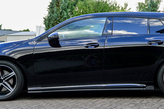 CUP Seitenschwellersatz mit Wing hinten Mercedes Benz CLA C118 Limousine Schwarz Matt