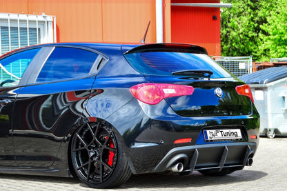 Gefräster Heckansatz mit Seitenflaps Alfa Romeo Giulietta Schwarz Matt