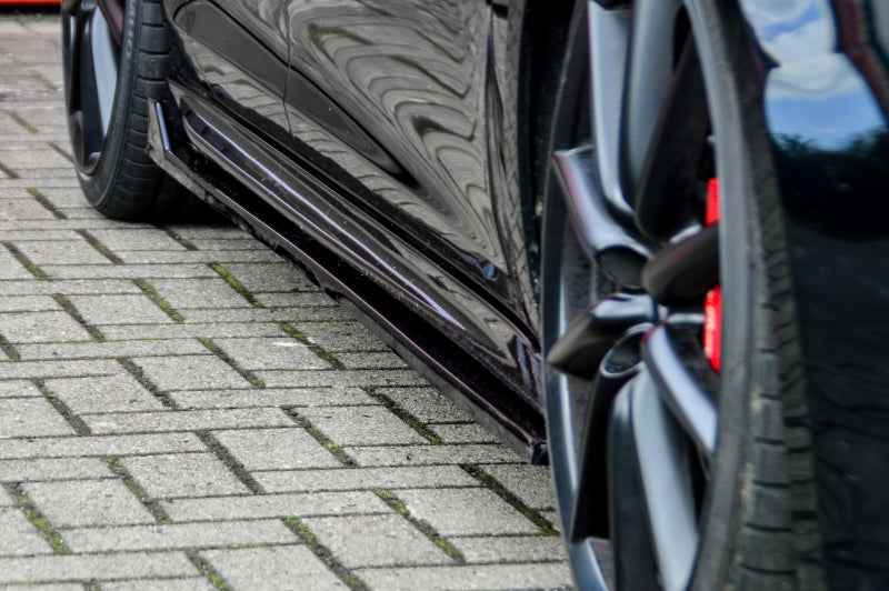 CUP 4 Seitenschweller Alfa Romeo Giulietta Bj.: 2010-2016 Schwarz Glanz