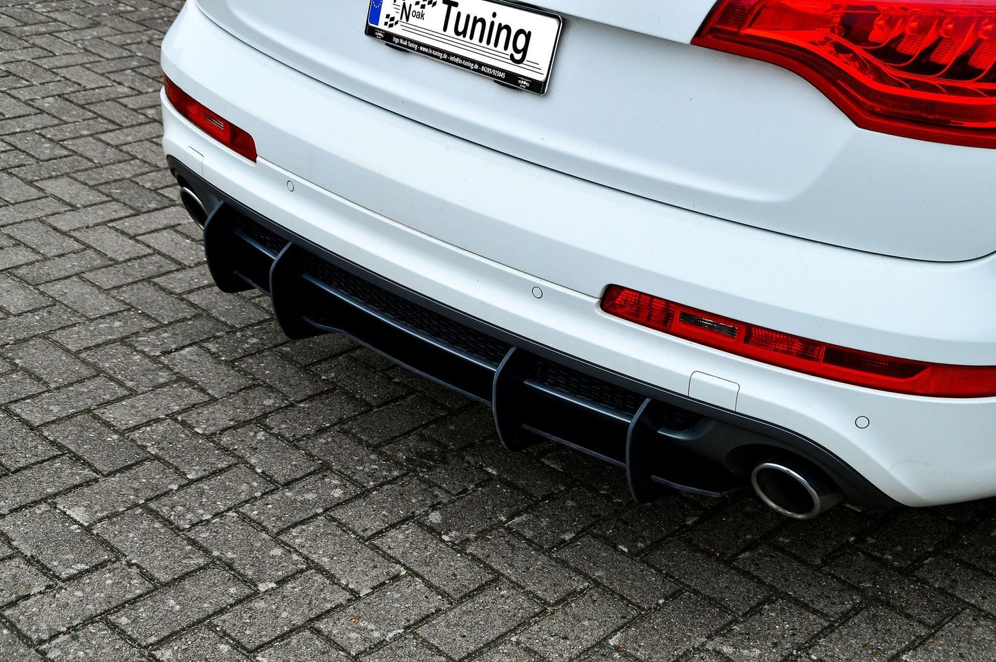 Gefräster Heckansatz Audi Q7 4L Bj.: 2009-2015 Schwarz Matt