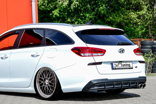 Gefräster Heckansatz Hyundai i30 N-Line Kombi ab Bj.: 2021- Schwarz Matt