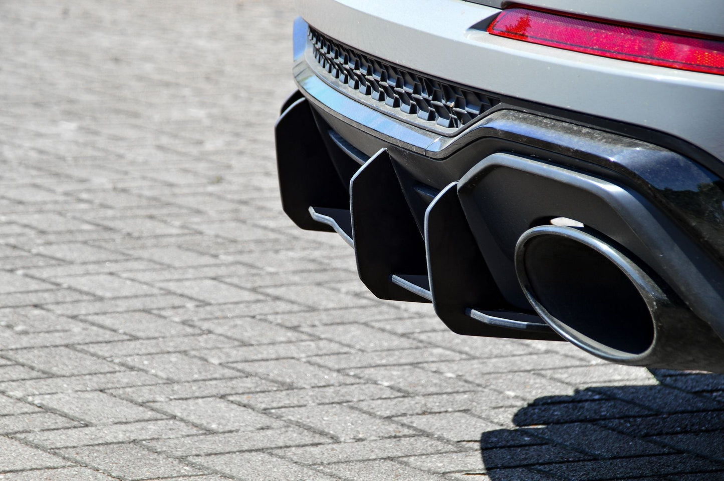 Gefräster Heckansatz Audi RS Q3 F3 ab Bj.: 2019- Schwarz Matt