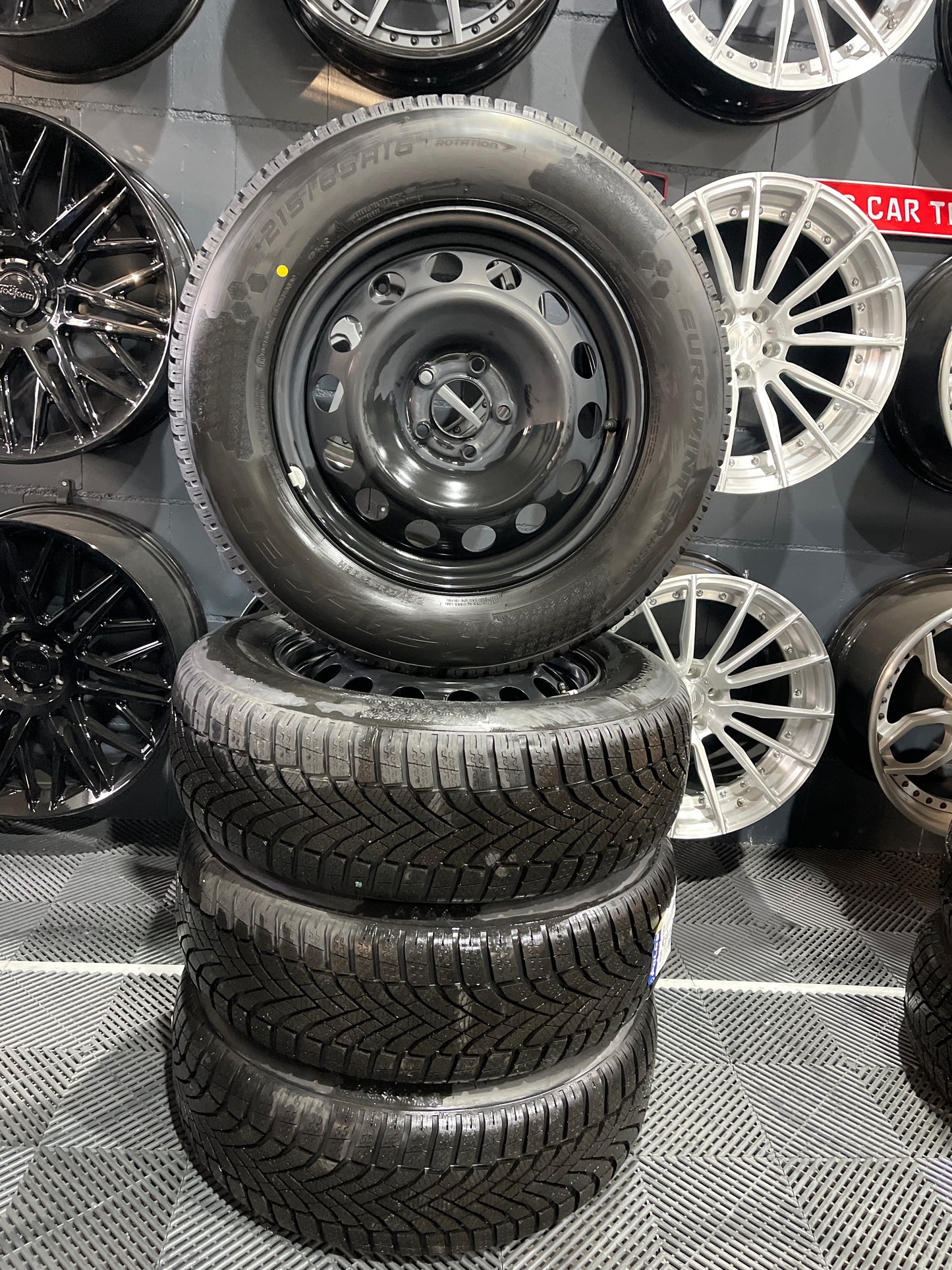 NEU Original Opel Combo E Peugeot 9815311677 Winterräder 215 65 R16 98 H