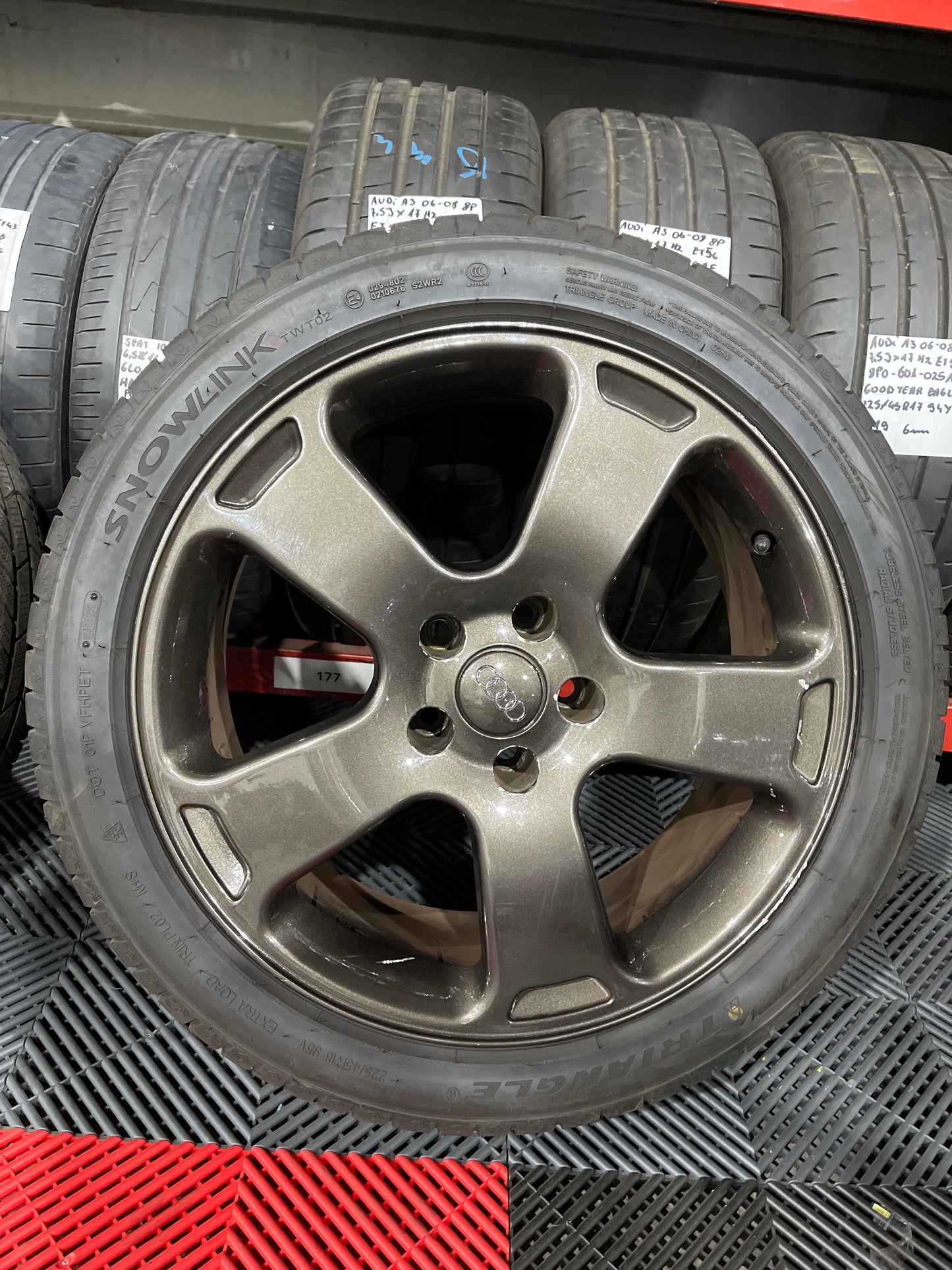 Winterräder Audi A6 S6 RS6 4B 225/45R18 95V 6mm A4 S4 B6 B7