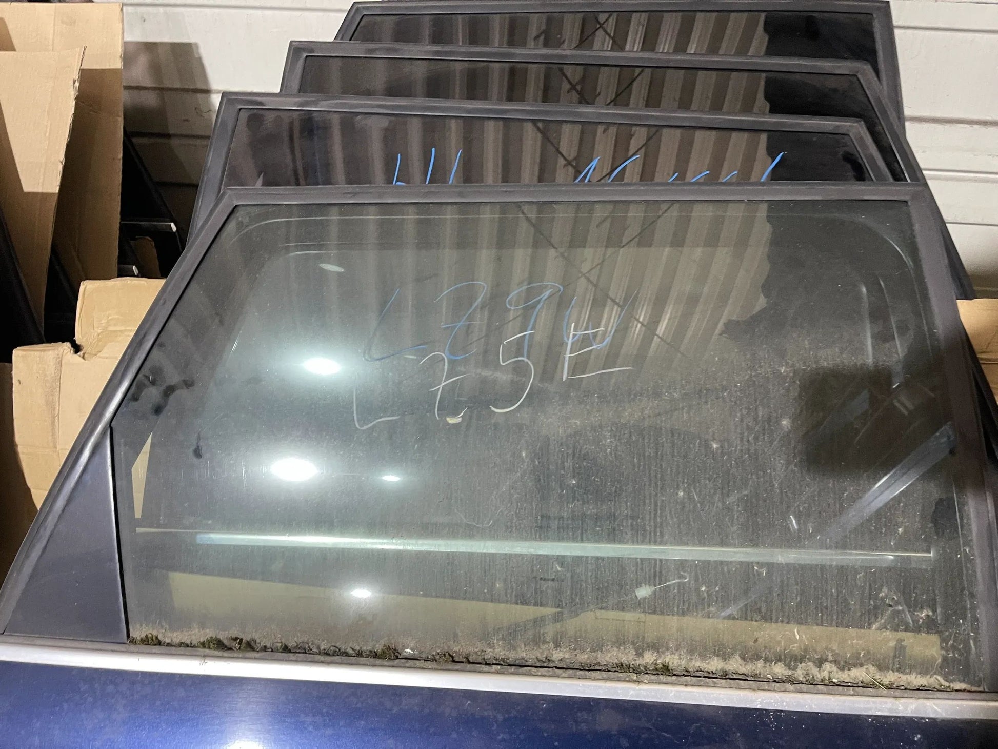 Original Audi A6 S6 RS6 4B Kombi Türe rechts Hinten LZ5E Mugelloblau