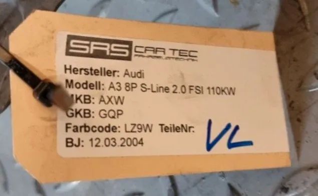 Radhausschale 8P0821171C / G Audi A3 8P 2.0 Radhausverkleidung