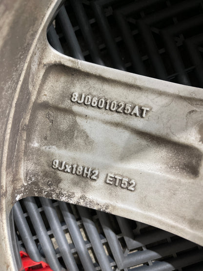 Original Alufelgen Audi TT 8J 8J0601025AT 9x18 ET52 5x112 Satz