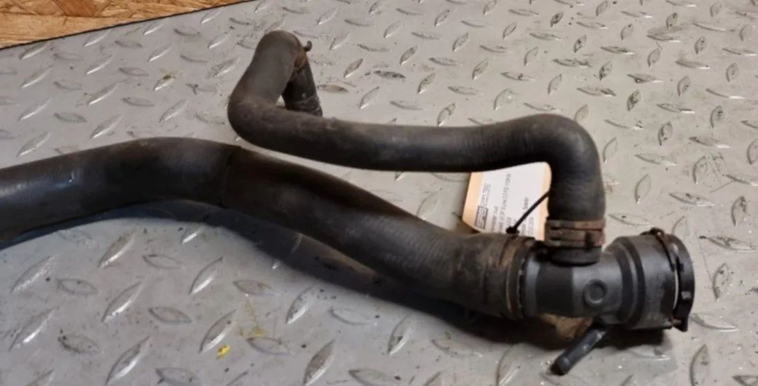 Audi A3 2.0 FSi Kühlmittelschlauch oben VW Golf 5 Seat Altea Leon