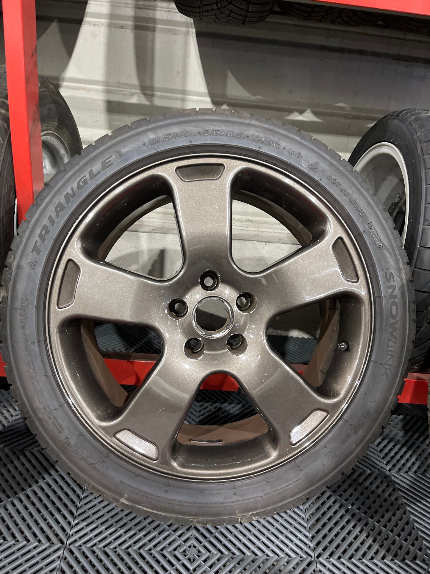 Winterräder Audi A6 S6 RS6 4B 225/45R18 95V 6mm A4 S4 B6 B7