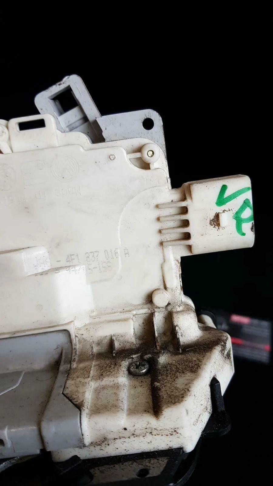 Türschloss vorne rechts VR 4F1837016A Audk A3 S3 8P  A6 S6 RS6 4F
