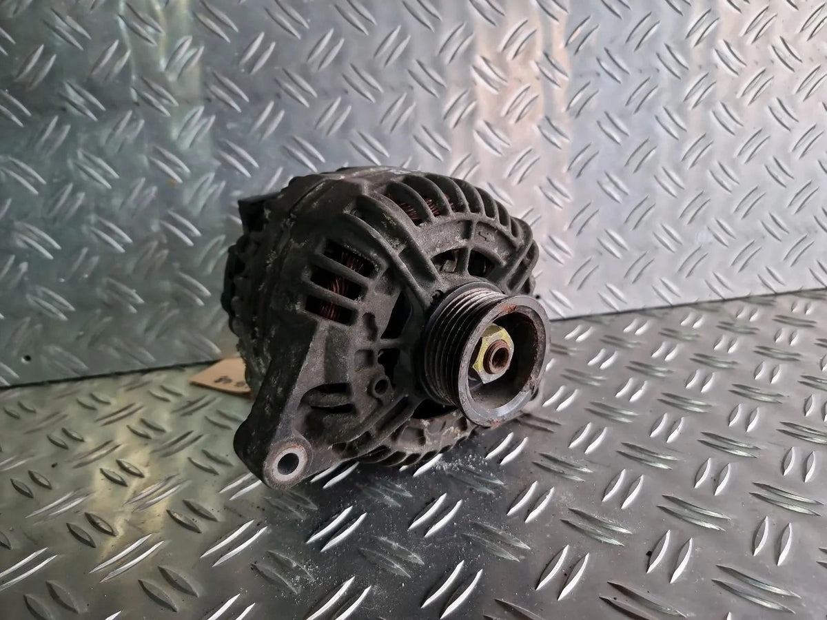 Audi RS6 4B 4.2 V8 Lichtmaschine 077903015R Generator