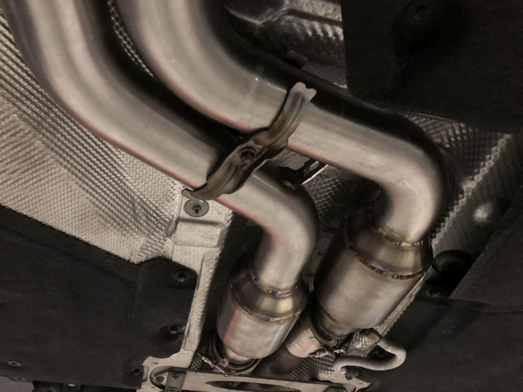 Friedrich Motorsport 2x70mm Downpipe mit 200 Zellen Sport-Kat. Edelstahl