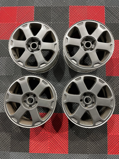 Original Alufelgen Audi S4 B5 8D0601025N 7,5x17 ET45 Satz