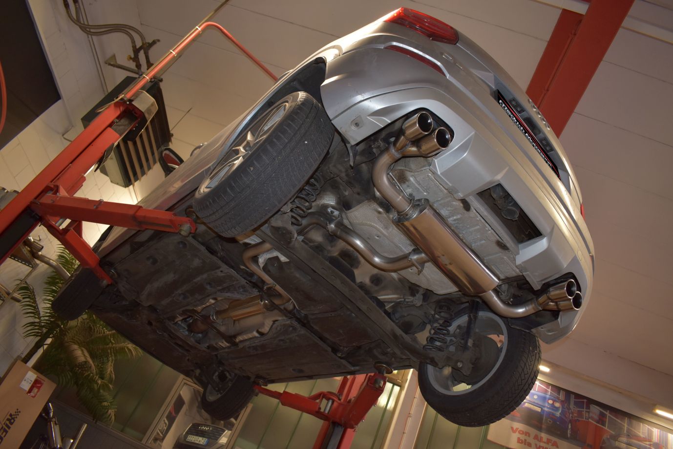 Friedrich Motorsport Gruppe A Duplex-Anlage Audi Q2 GA Frontantrieb