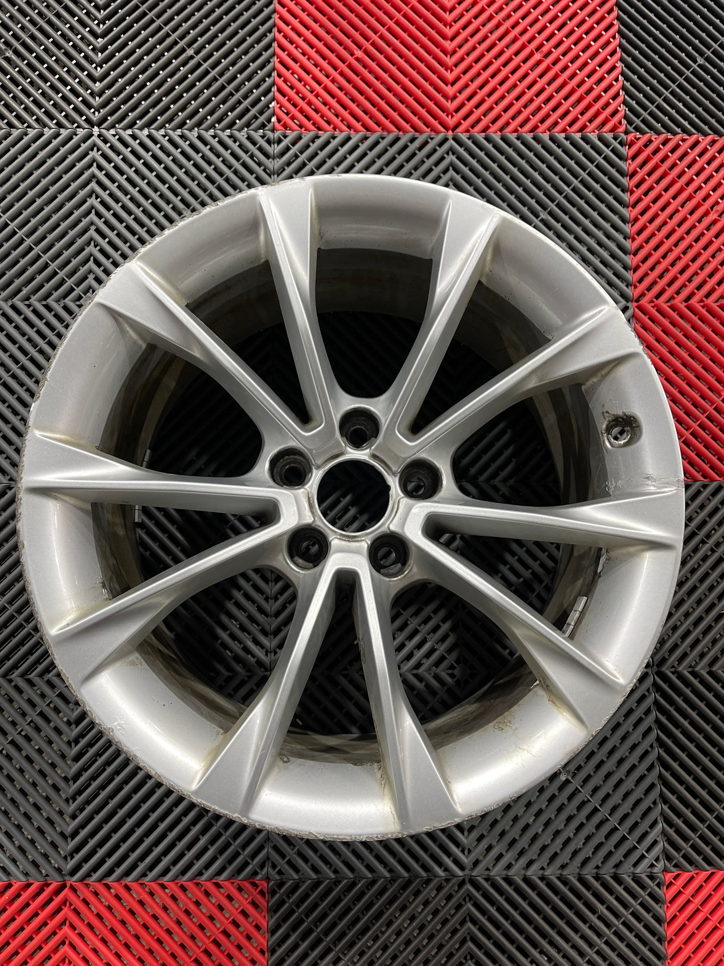 Original Alufelge Audi A5 8T 8T0601025CA 8,5X18 ET29 Felge